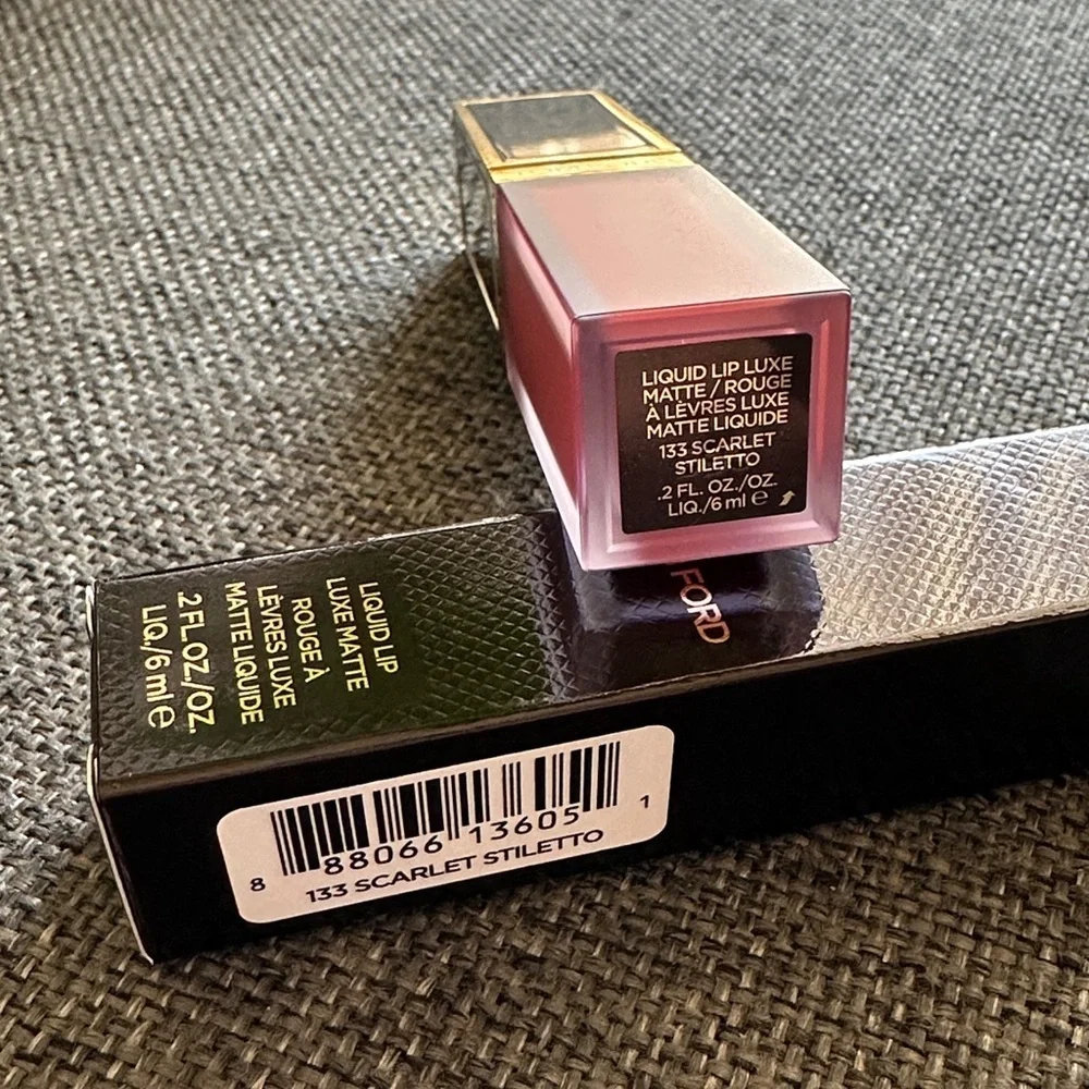 NEW Tom Ford Liquid Lip Luxe Matte Lipstick-133 SCARLET STILETTO